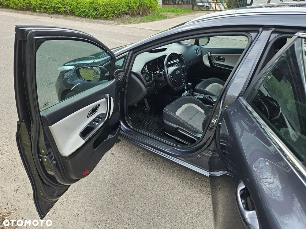 Kia Ceed 1.6 CRDi L Business Line - 12