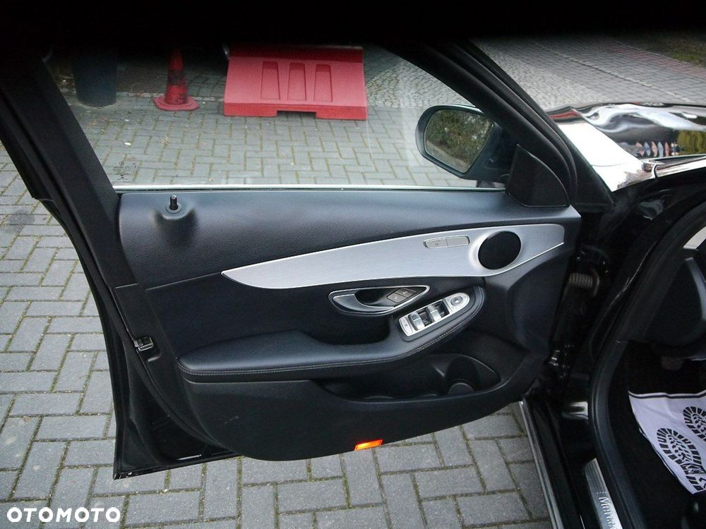 Mercedes-Benz Klasa C - 34