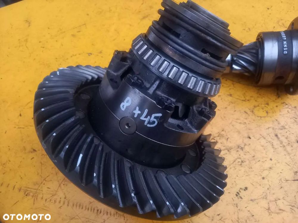 Atak 8x45 dyferencjał mostu tył tylnego New Holland 6640 - 2
