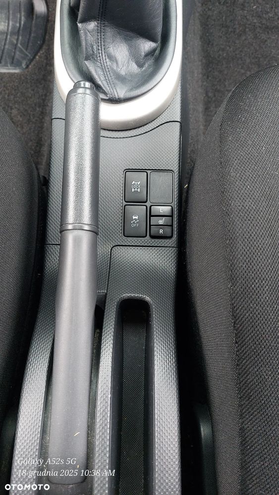 Toyota Urban Cruiser 1.4 D-4D 4x4 Life - 11