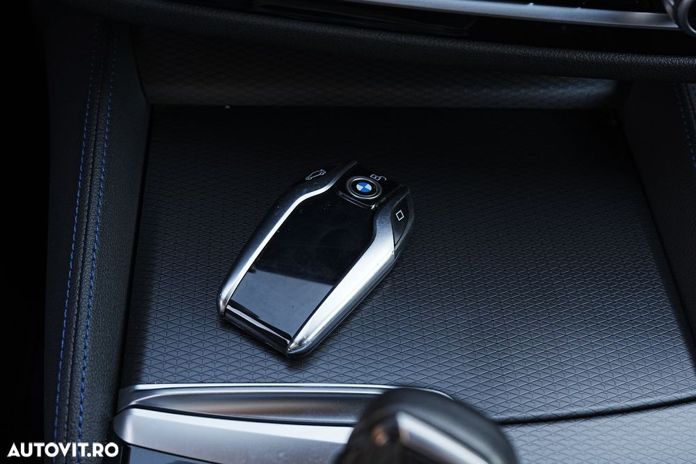 BMW Seria 5 530e Aut. M Sport Edition - 27