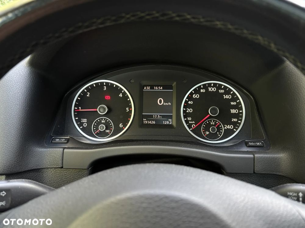 Volkswagen Tiguan - 14