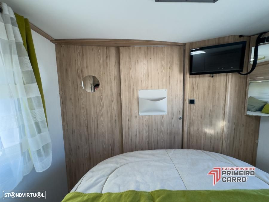 Bavaria Style I740 c.central e basculante - 19