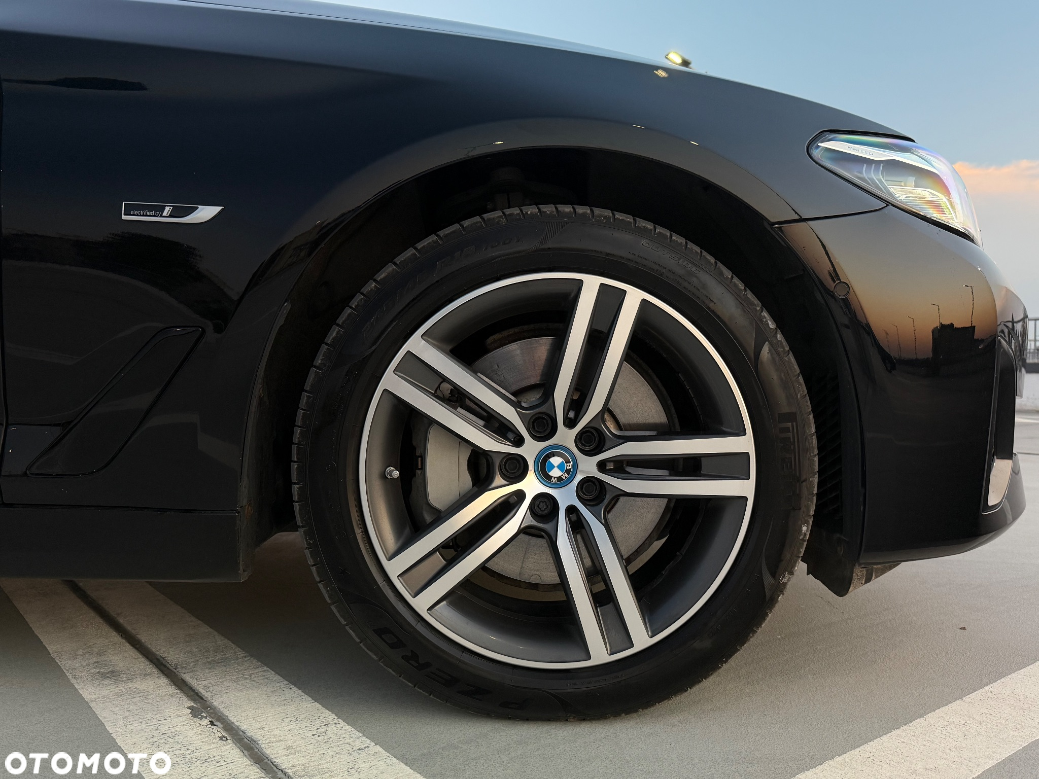 BMW Seria 5 530e xDrive - 7