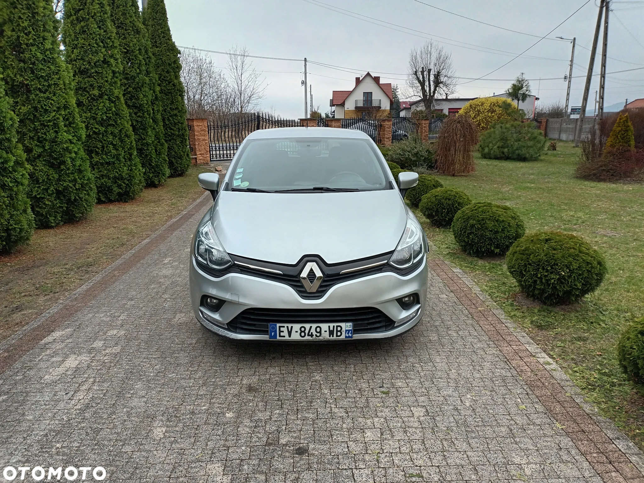 Renault Clio - 2