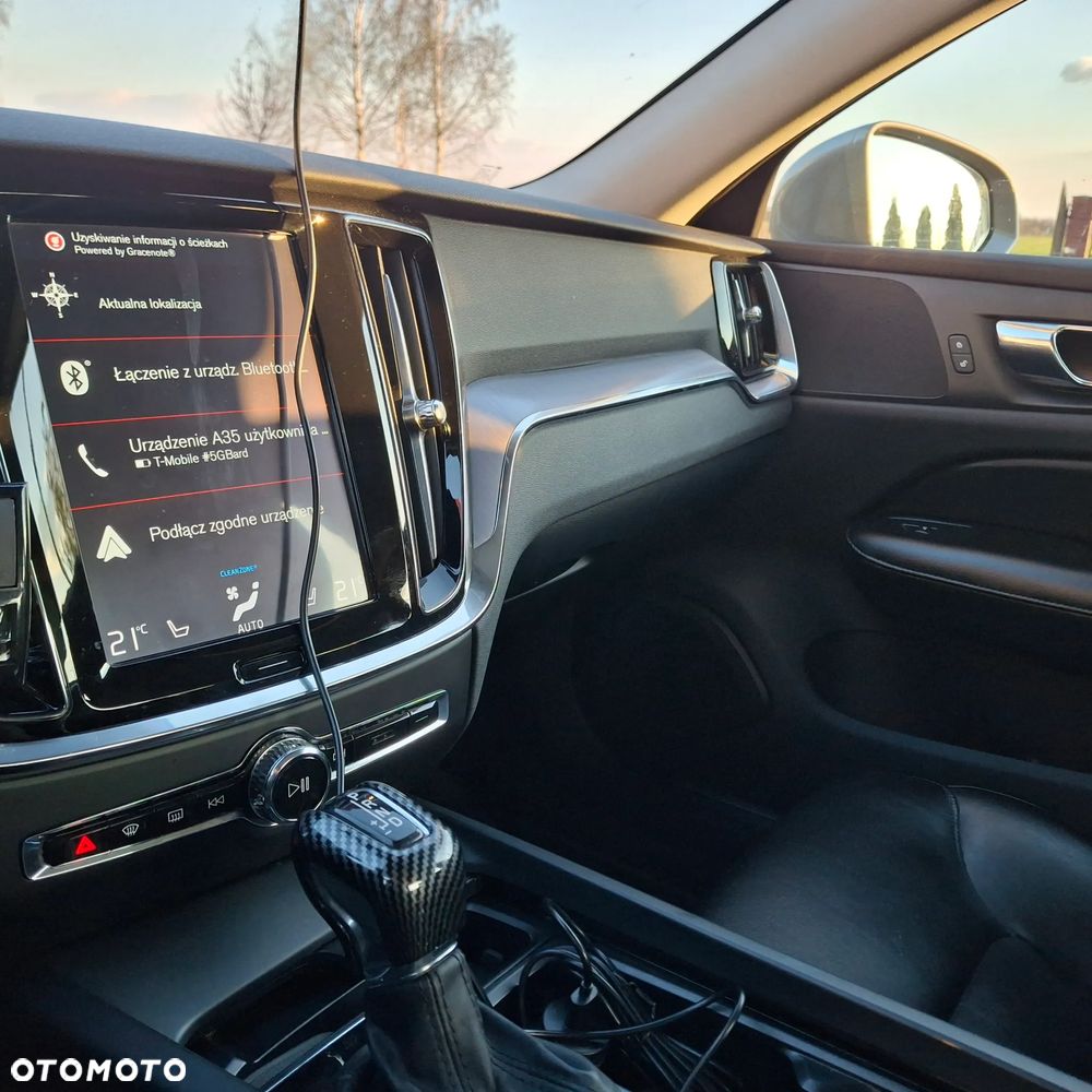 Volvo S60 T6 AWD Momentum Pro - 11