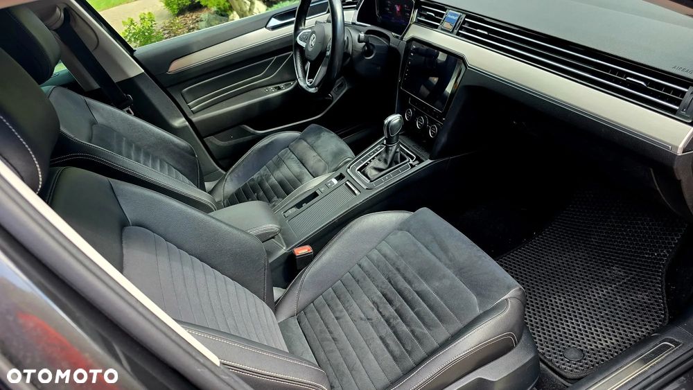 Volkswagen Passat 2.0 TDI Elegance DSG - 15