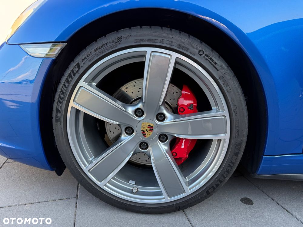 Porsche 911 Carrera 4S PDK - 36