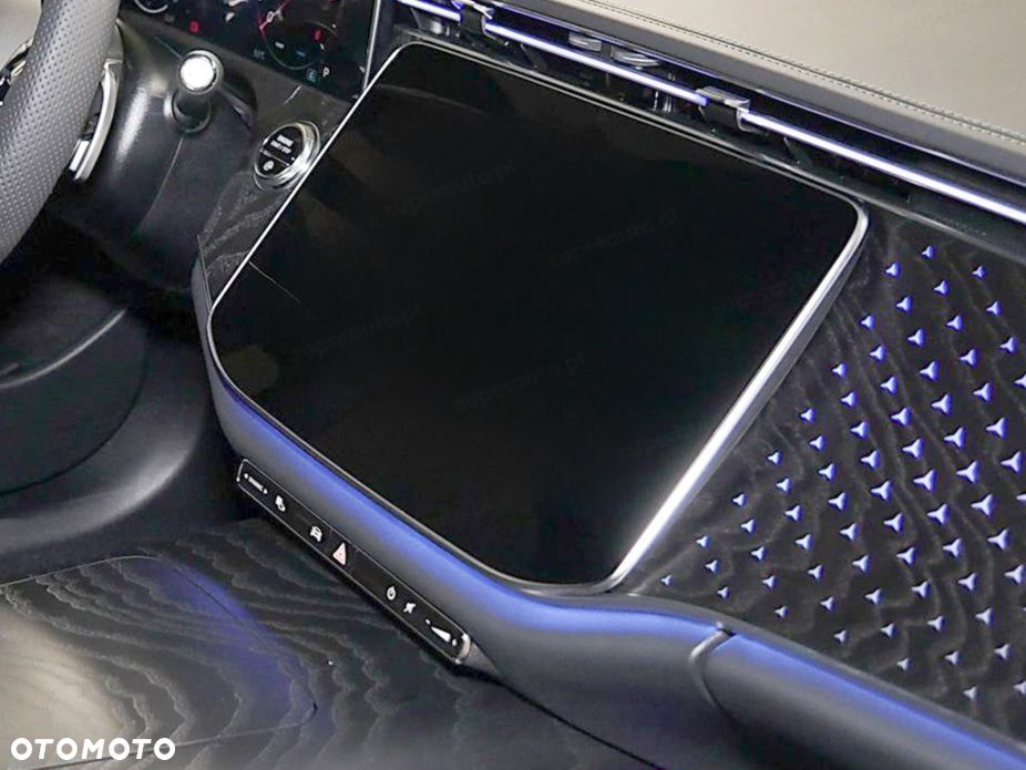 Mercedes-Benz Klasa E 220 d mHEV 4-Matic AMG 9G-Tronic - 12