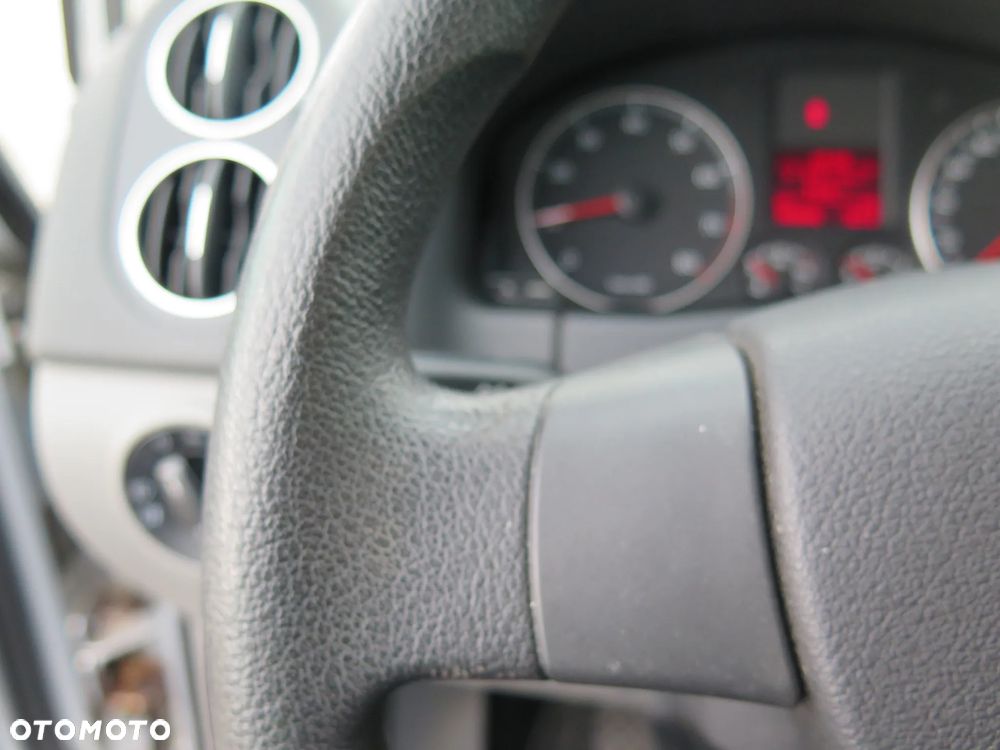 Volkswagen Golf Plus - 22