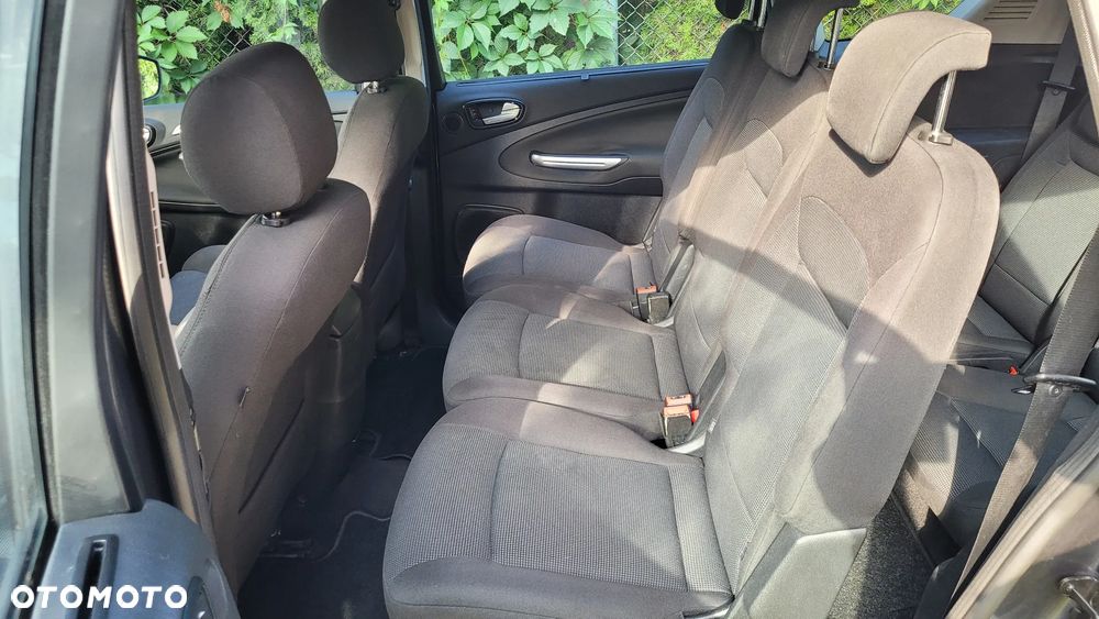 Ford S-Max 2.0 FF Titanium - 12