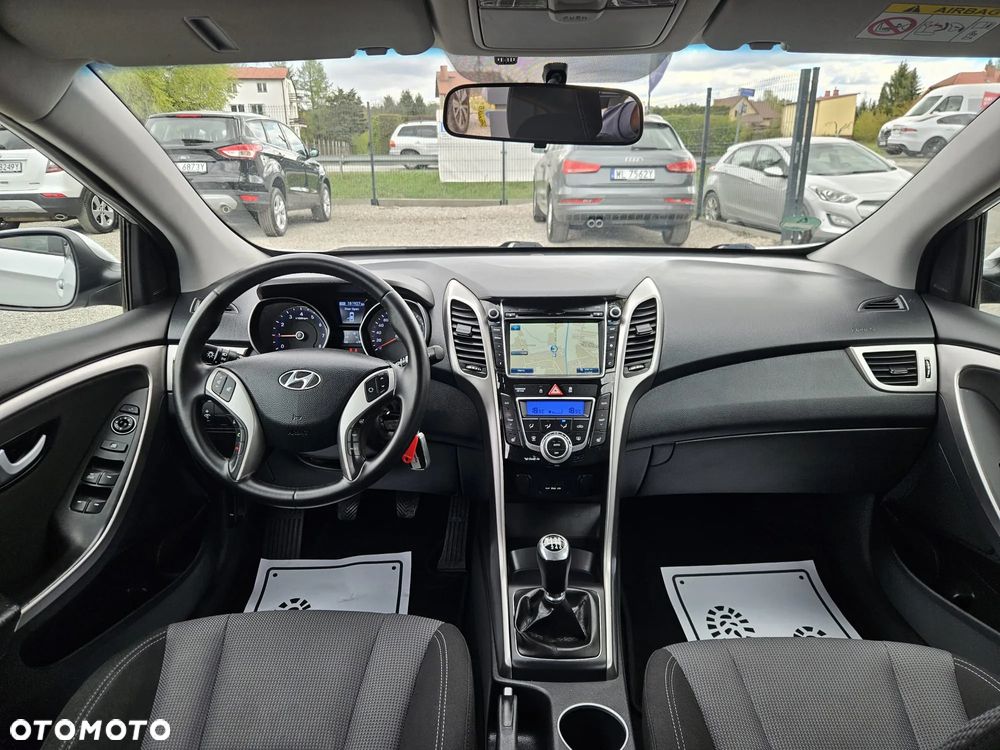 Hyundai i30 1.4 Fifa World Cup Edition - 17