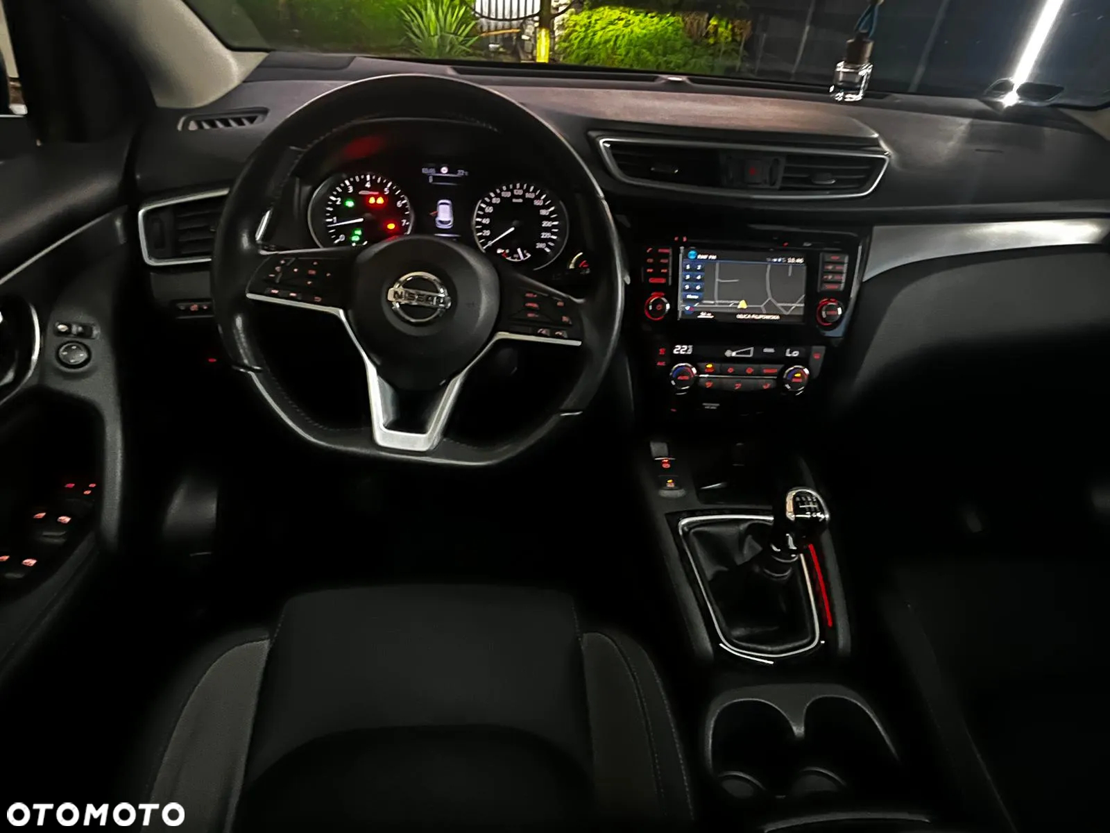 Nissan Qashqai 1.6 DIG-T N-Connecta - 9