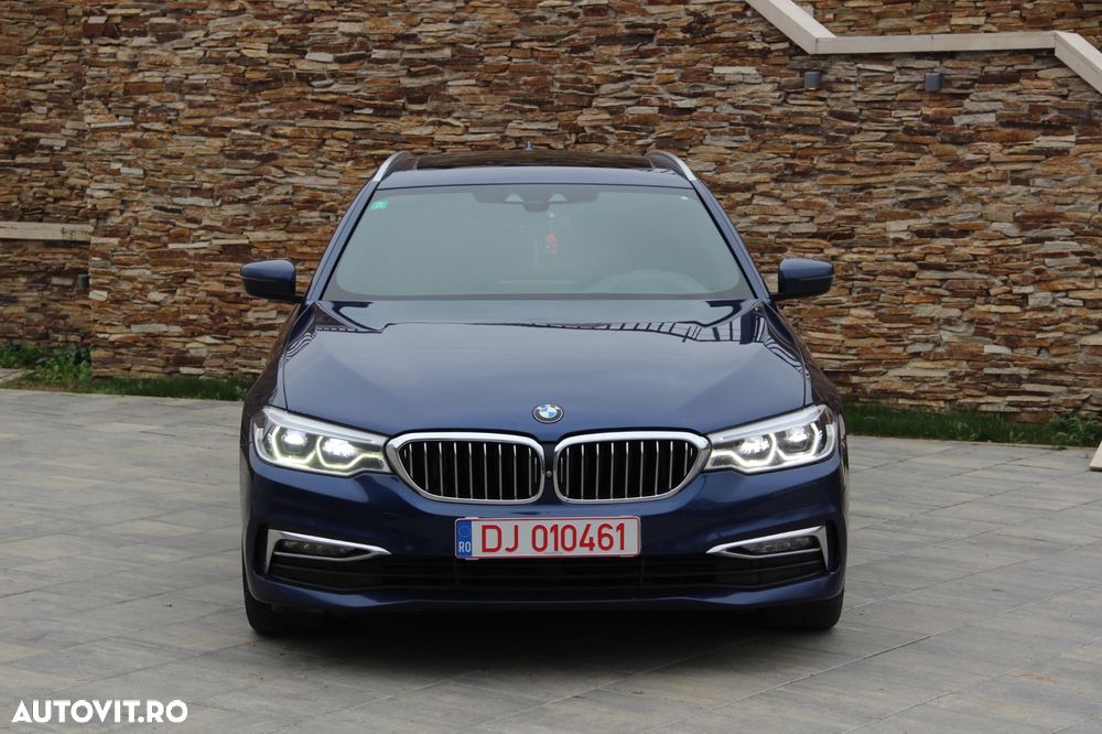 BMW Seria 5 530d xDrive Touring Aut. Luxury Line - 1