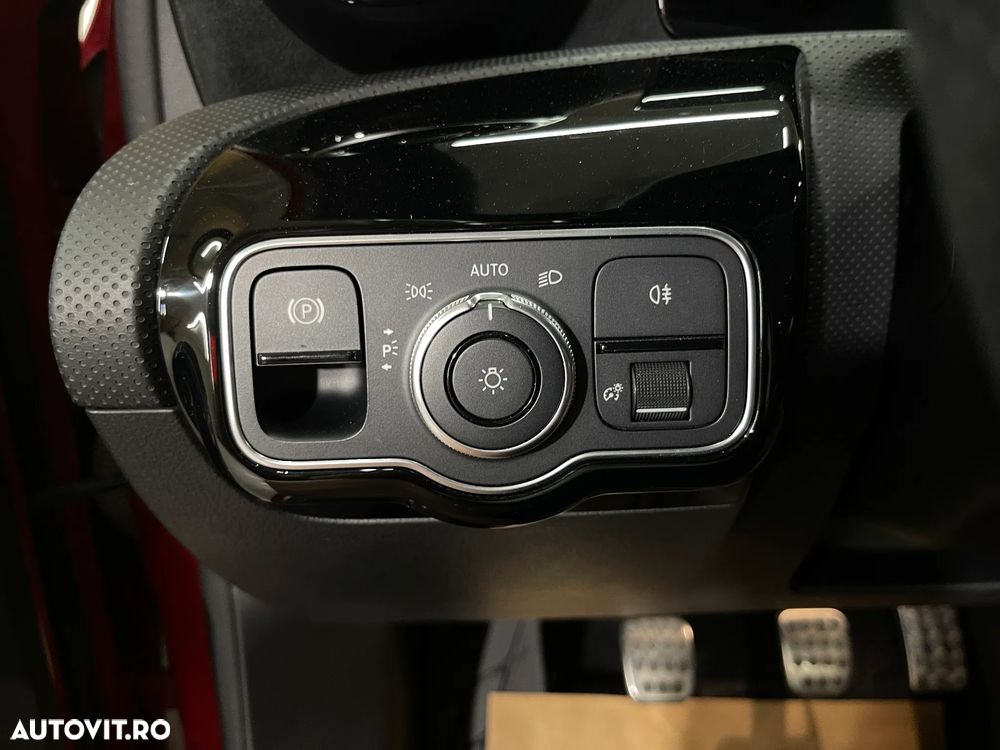 Mercedes-Benz A 200 d AMG Line - 21