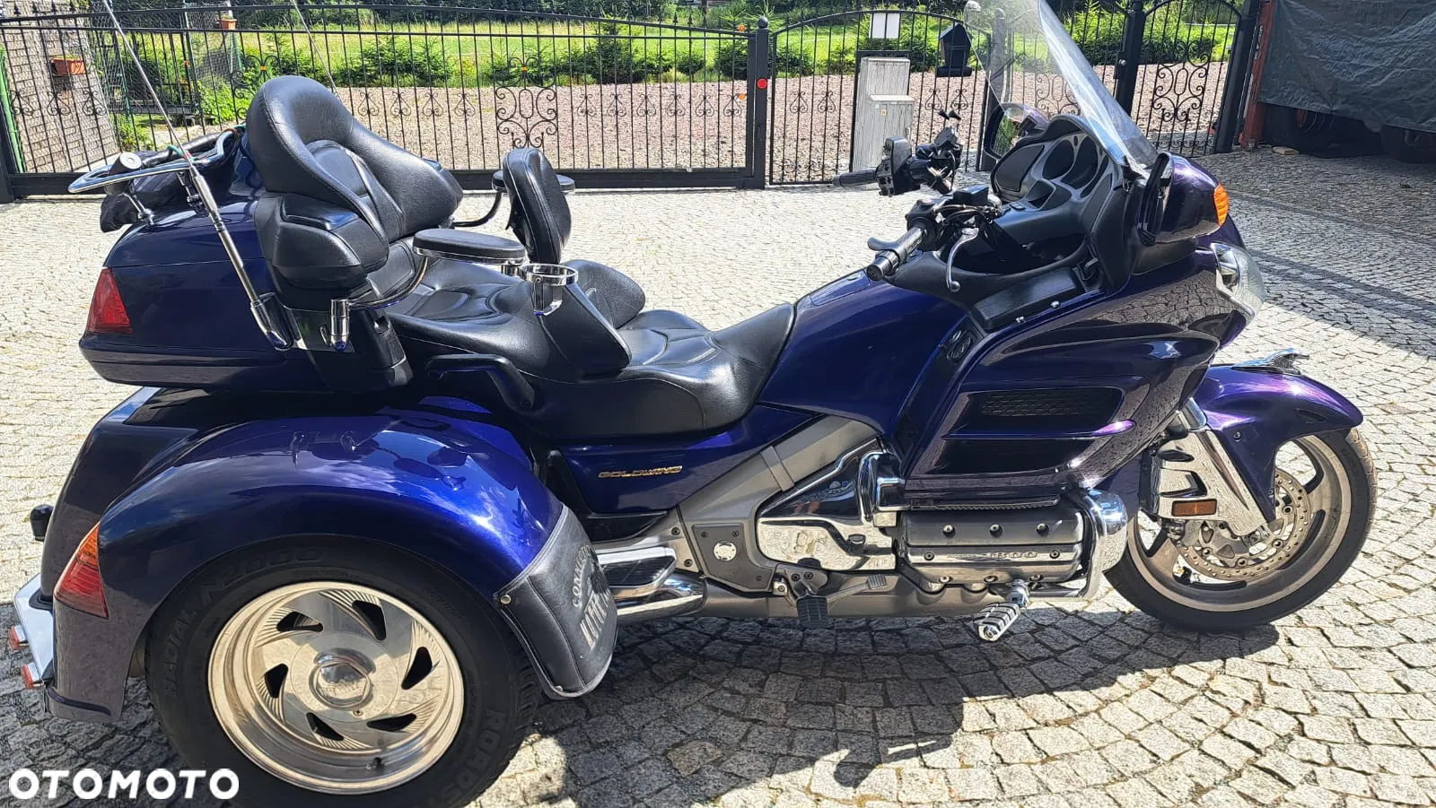 Honda GL - 9