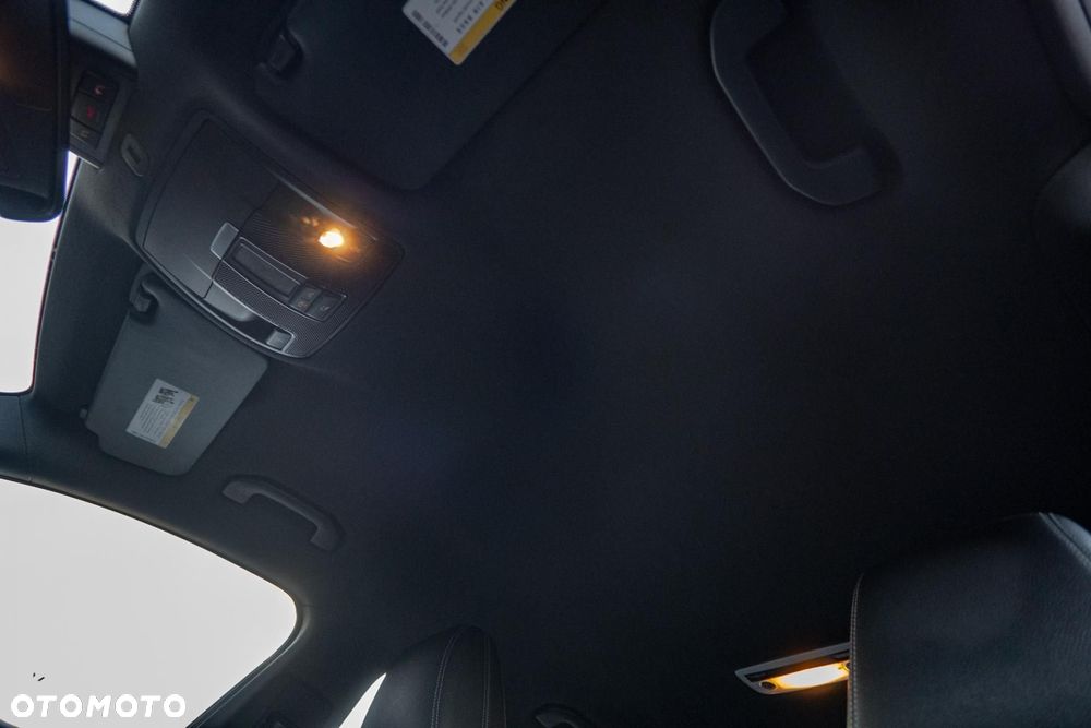 Mercedes-Benz CLA 250 7G-DCT AMG Line - 17