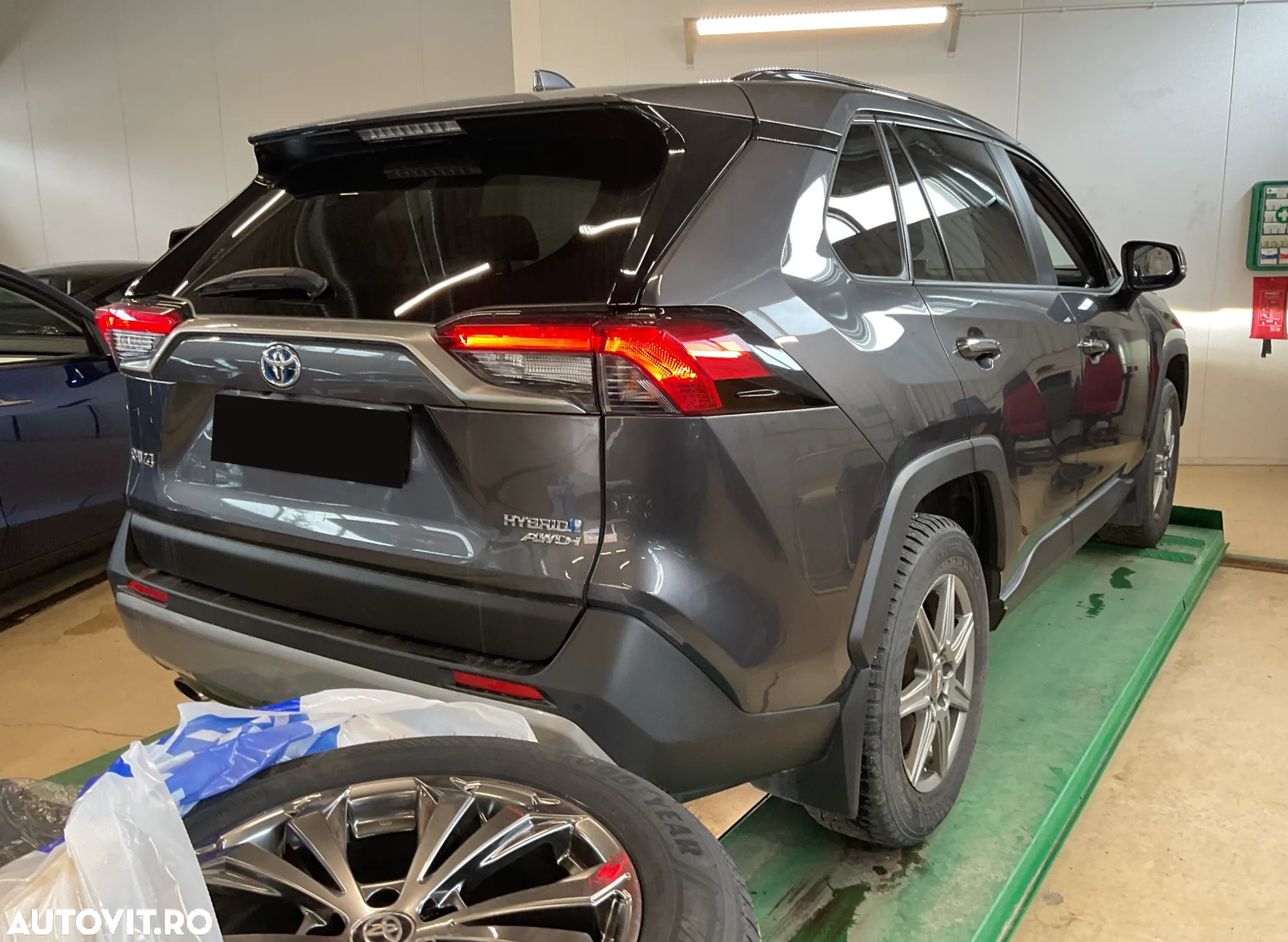 Toyota RAV4 2.5 4x4 Hybrid Style Selection - 4