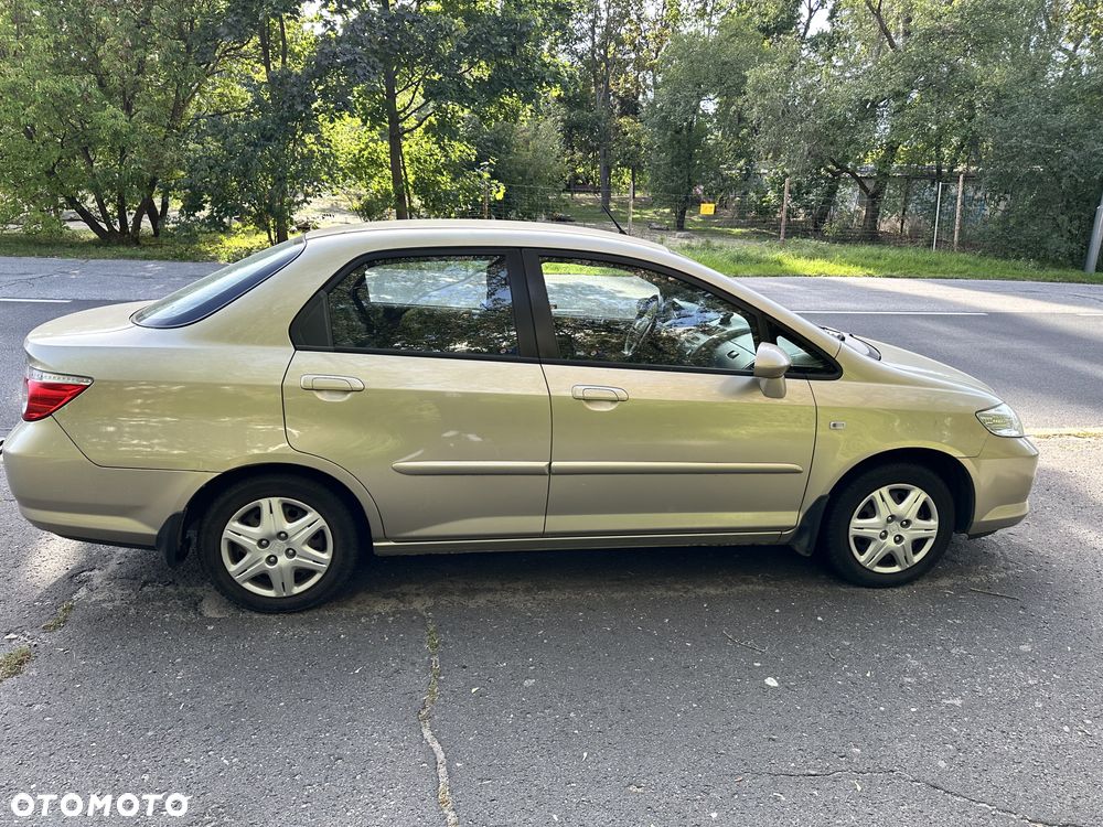 Honda City 1.4 Comfort - 2