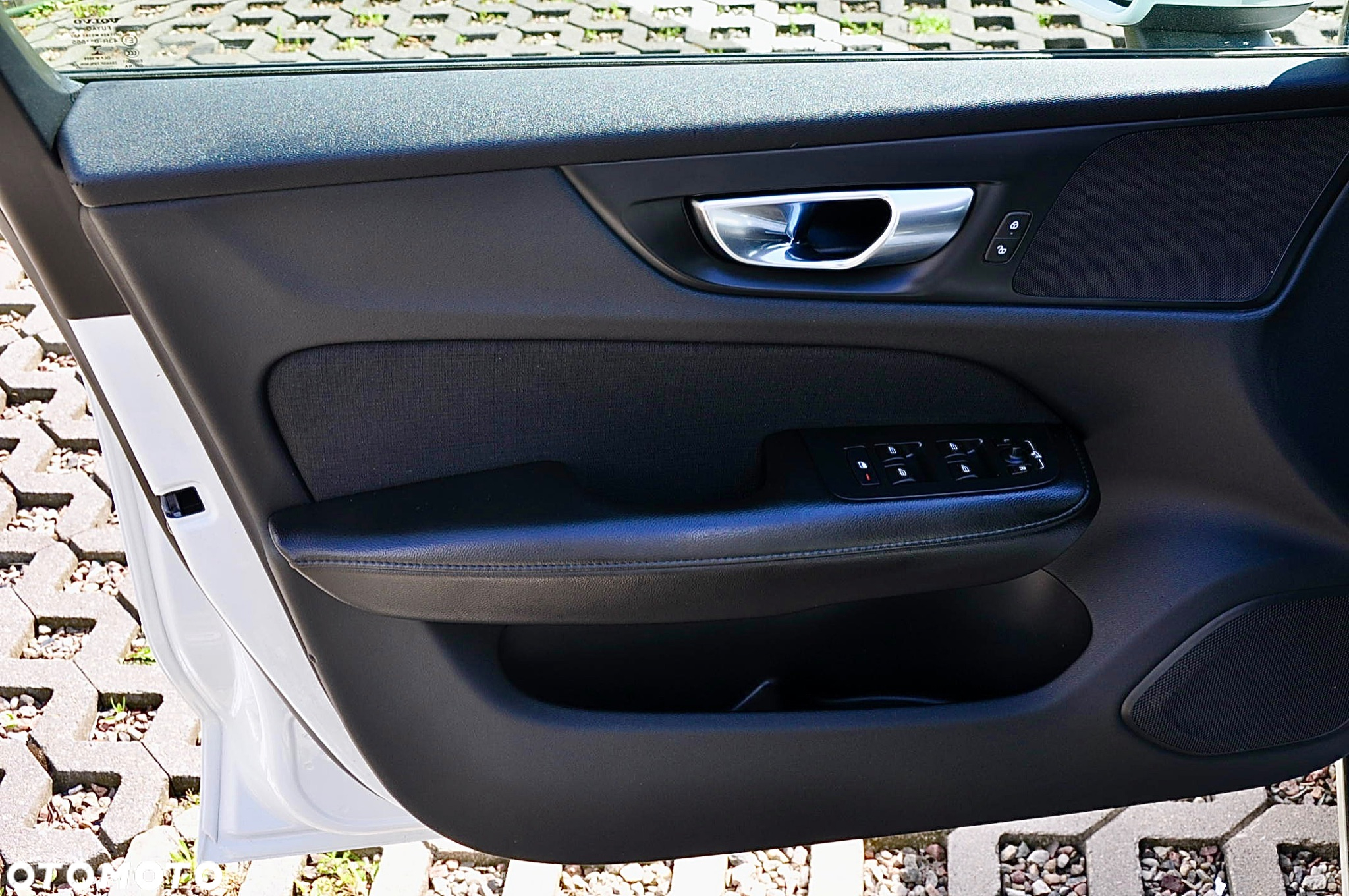 Volvo V60 B3 B Geartronic Momentum - 19