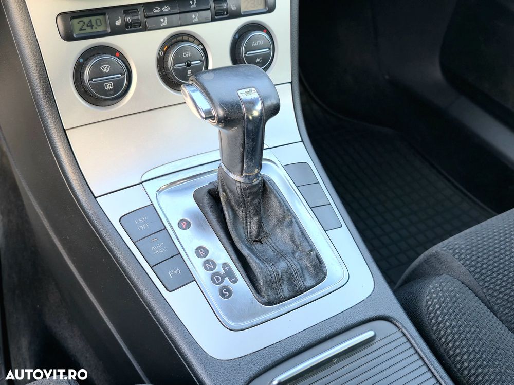 Volkswagen Passat 2.0 TDI DSG Comfortline - 13