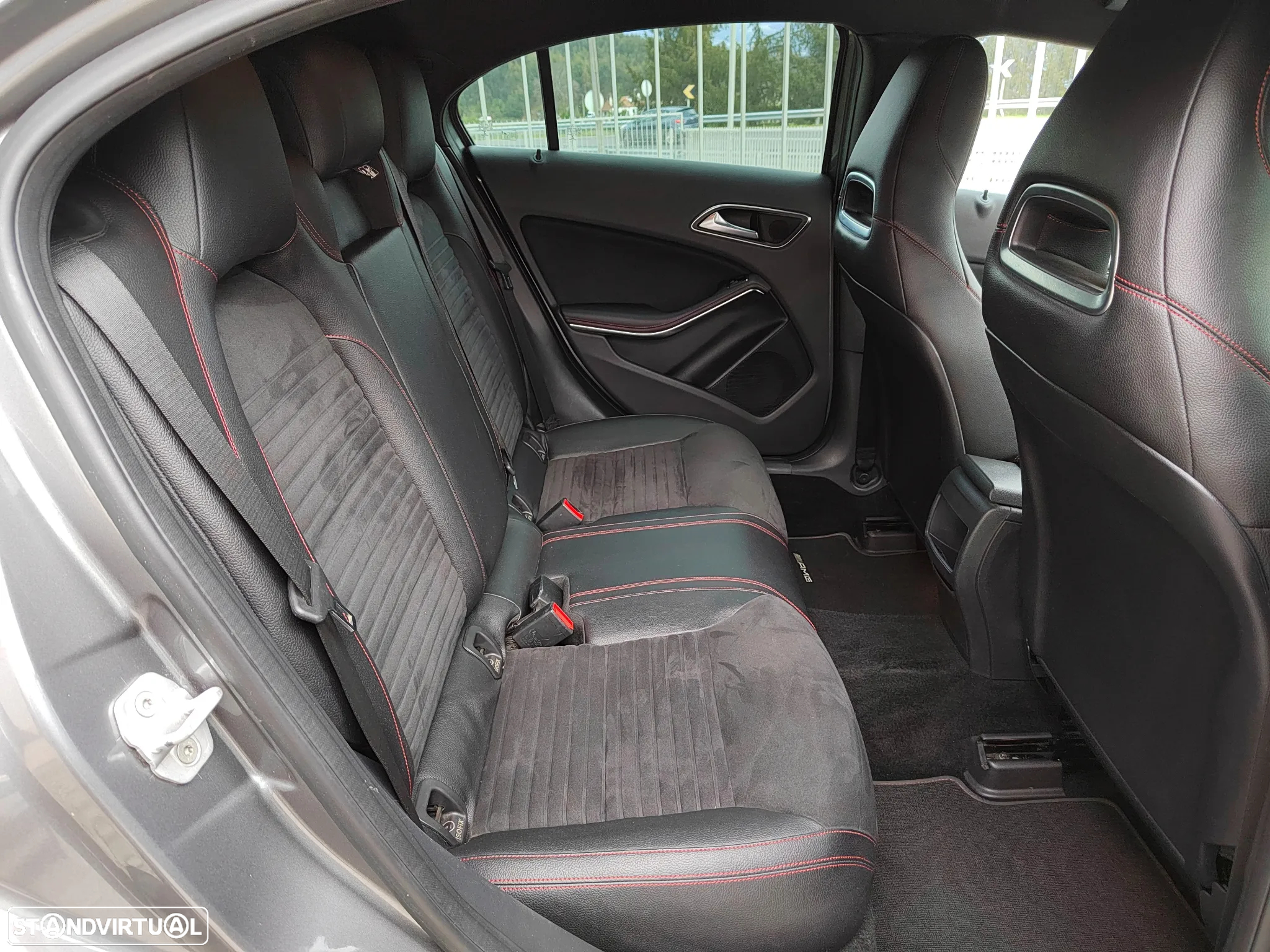 Mercedes-Benz A 180 CDi BE AMG Sport - 11