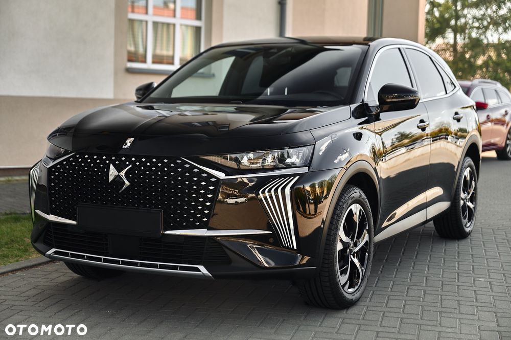 DS Automobiles DS 7 Crossback 1.5 BlueHDi Bastille + - 7