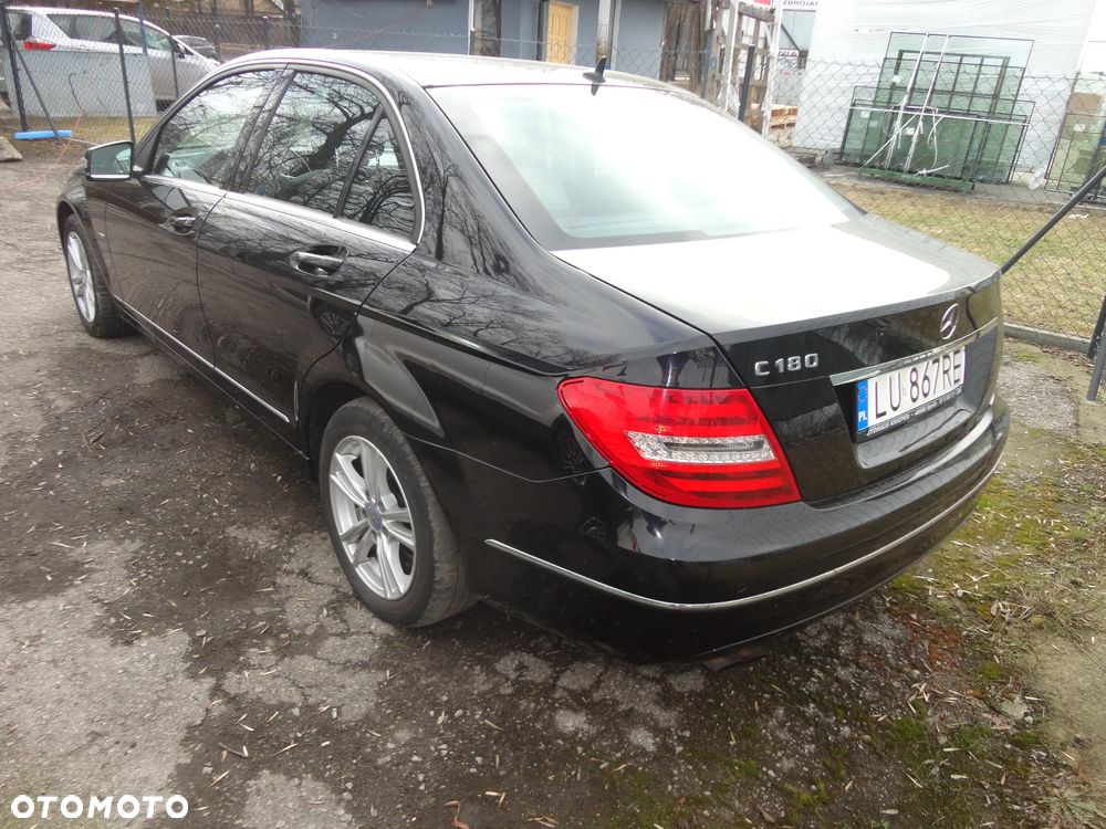 Mercedes-Benz Klasa C 180 BlueEFFICIENCY Avantgarde - 3