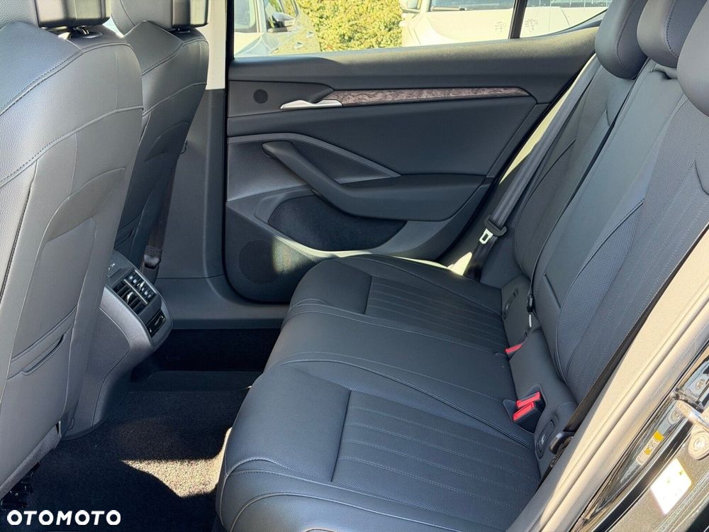 Skoda Superb 2.0 TDI SCR 4x4 L&K DSG - 19