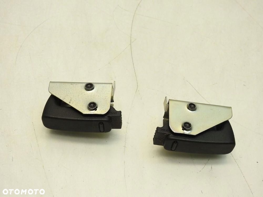 UCHWYT MOCOWANIE ZACZEP SIATKI BAGAŻNIKA SKODA FABIA II - 5