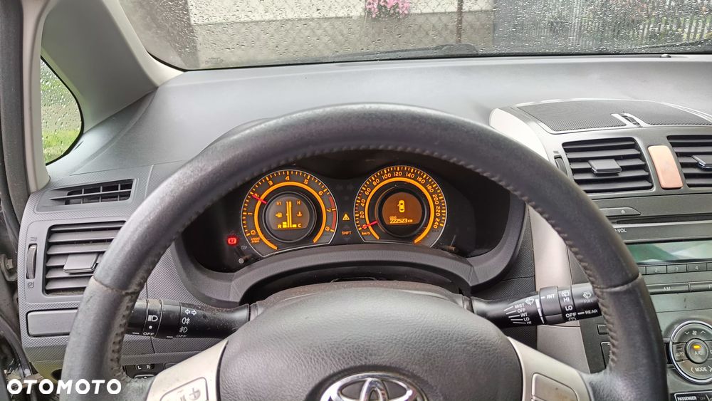 Toyota Auris - 13