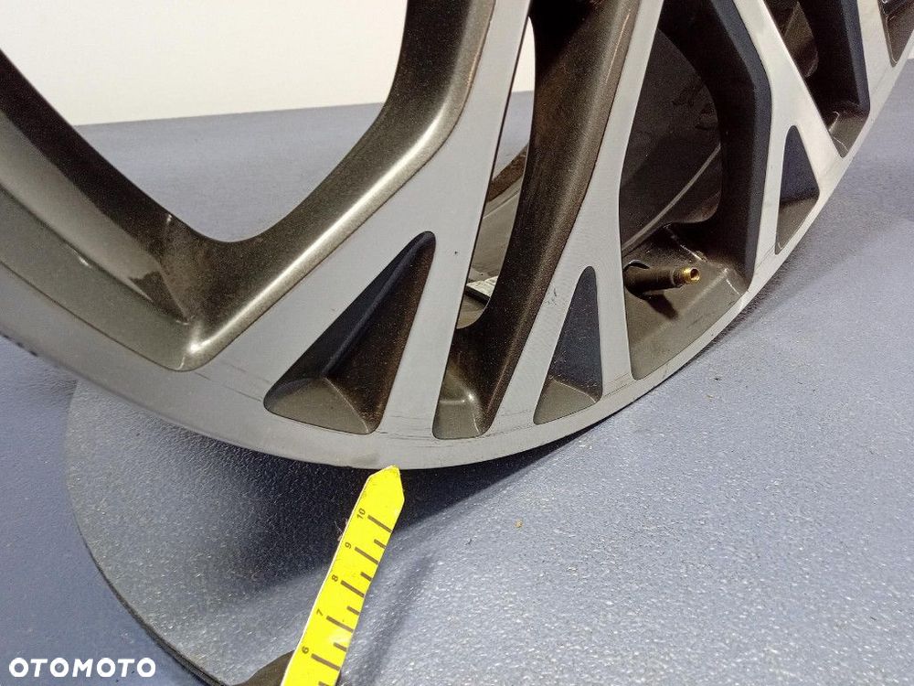 FORD ESCAPE MK4 FELGA ALUMINIOWA 7JX18 ET50 5X108 LJ6C1007C1A 1 SZT - 7