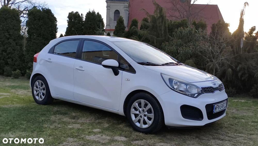 Kia Rio - 1