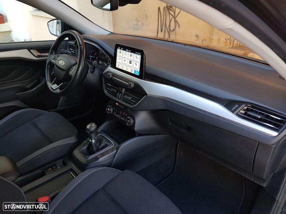 Ford Focus SW 1.5 TDCi Titanium - 32