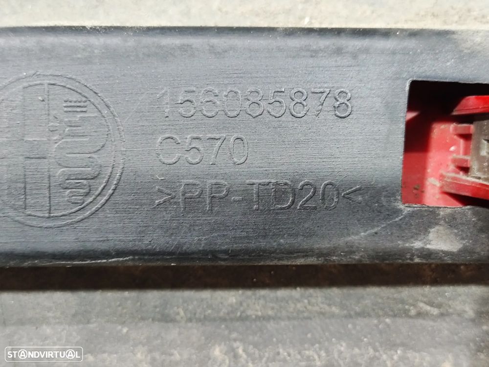 Parachoques traseiro trás original Alfa Romeo Giulietta 940 com sensores de estacionamento - 8