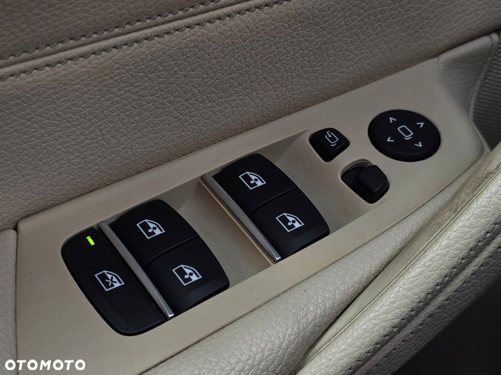 BMW Seria 5 530d Luxury Line - 33