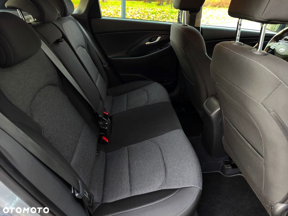 Hyundai i30 1.5 T-GDI 48V Smart - 30