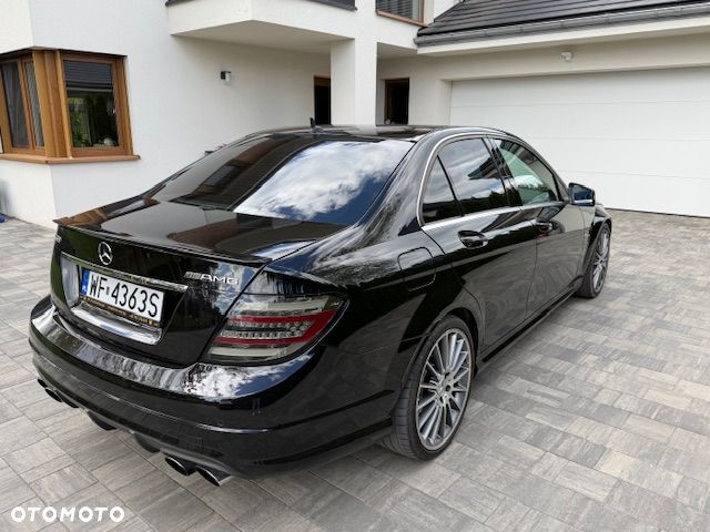Mercedes-Benz Klasa C 63 AMG - 2