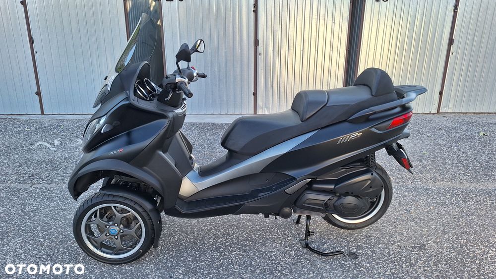 Piaggio MP-3 - 3