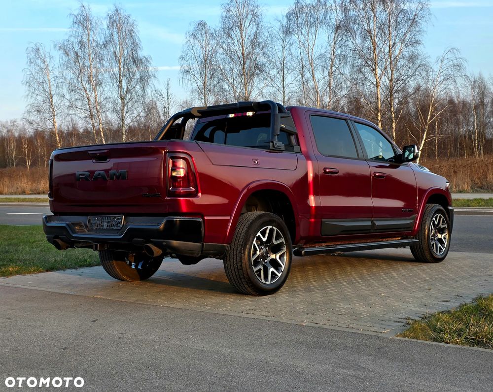 Dodge RAM - 16