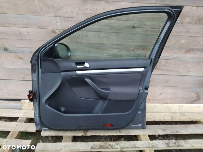 DRZWI PRAWE PRZEDNIE PRZÓD KOMPLETNE VW JETTA V MK5 - 5