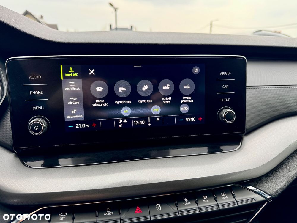 Skoda Octavia 2.0 TDI SCR Ambition - 23