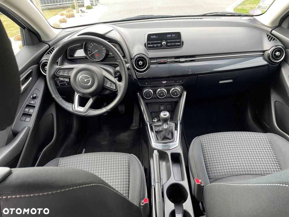 Mazda 2 - 15