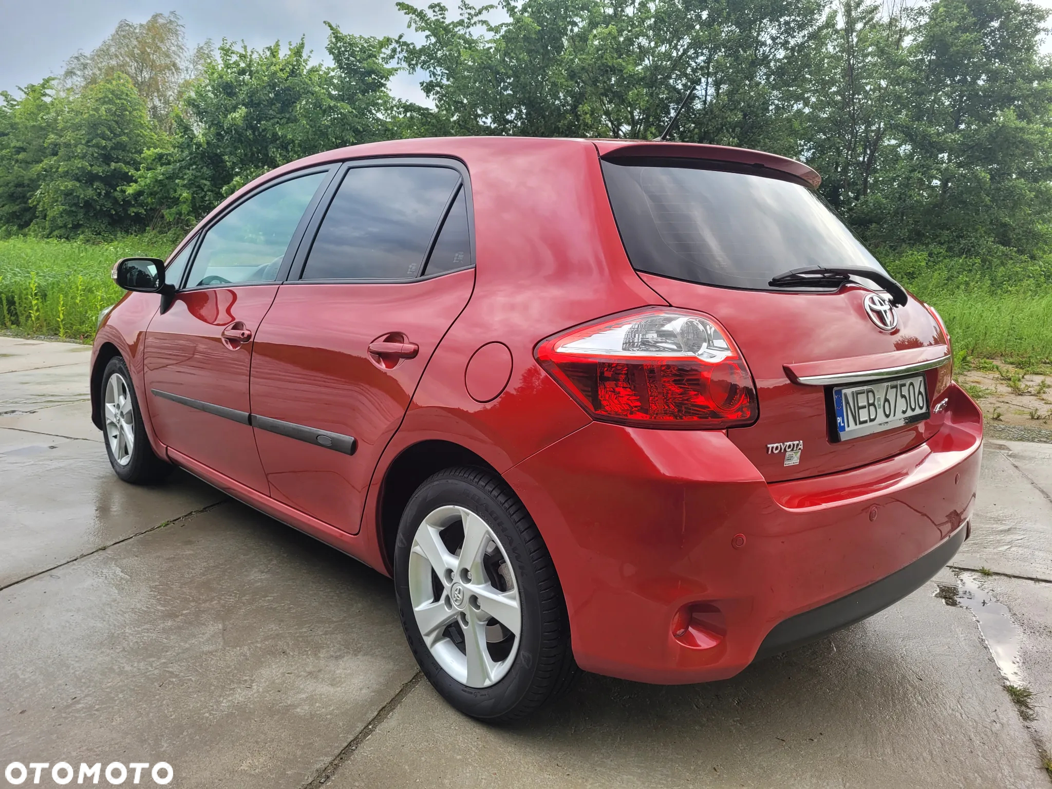 Toyota Auris 1.6 Premium + - 3