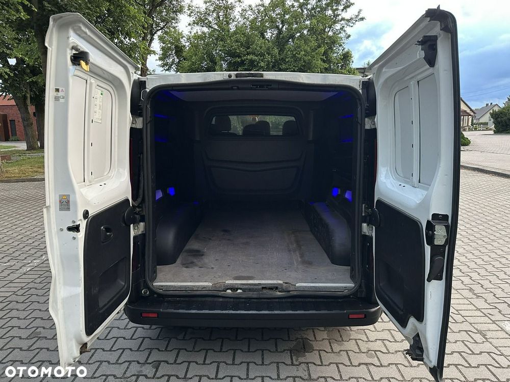 Opel Vivaro - 27