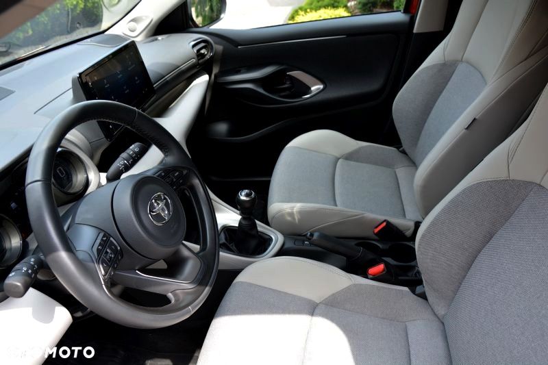 Toyota Yaris - 11