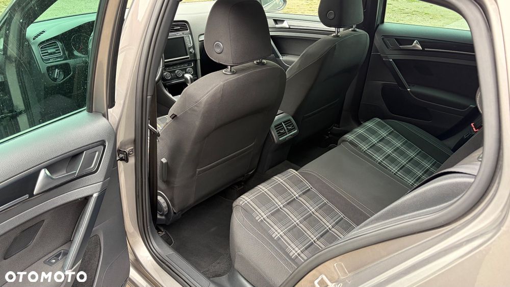Volkswagen Golf GTD (BlueMotion Technology) DSG - 12