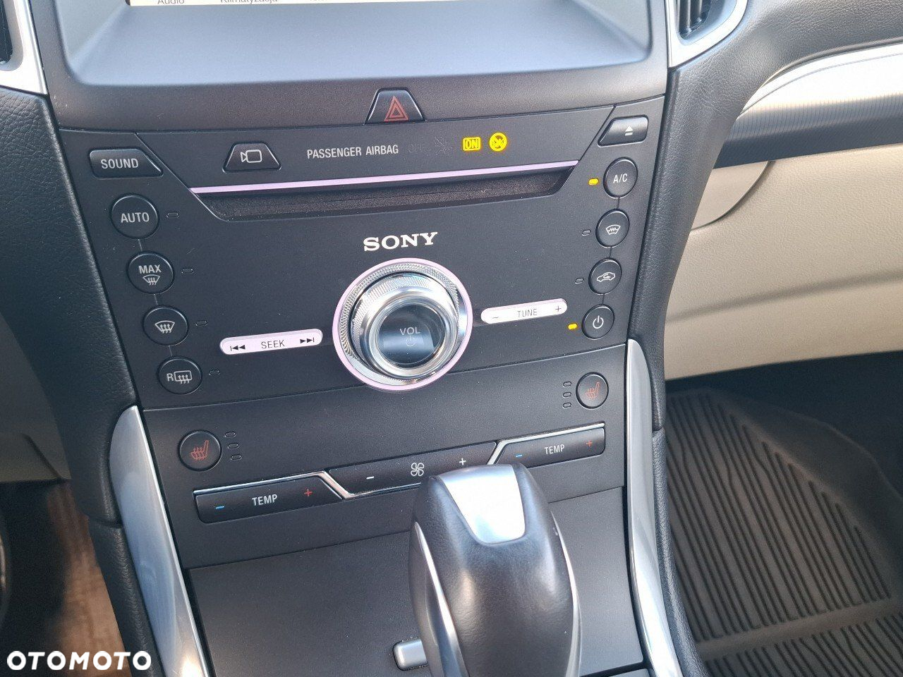 Ford Edge 2.0 TDCi Twin-Turbo 4WD Titanium - 25