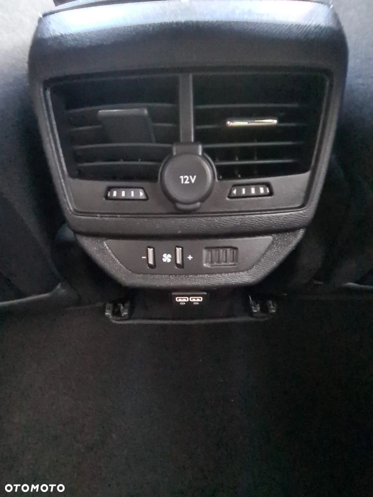 Peugeot 5008 1.5 BlueHDi GT S&S EAT8 - 32