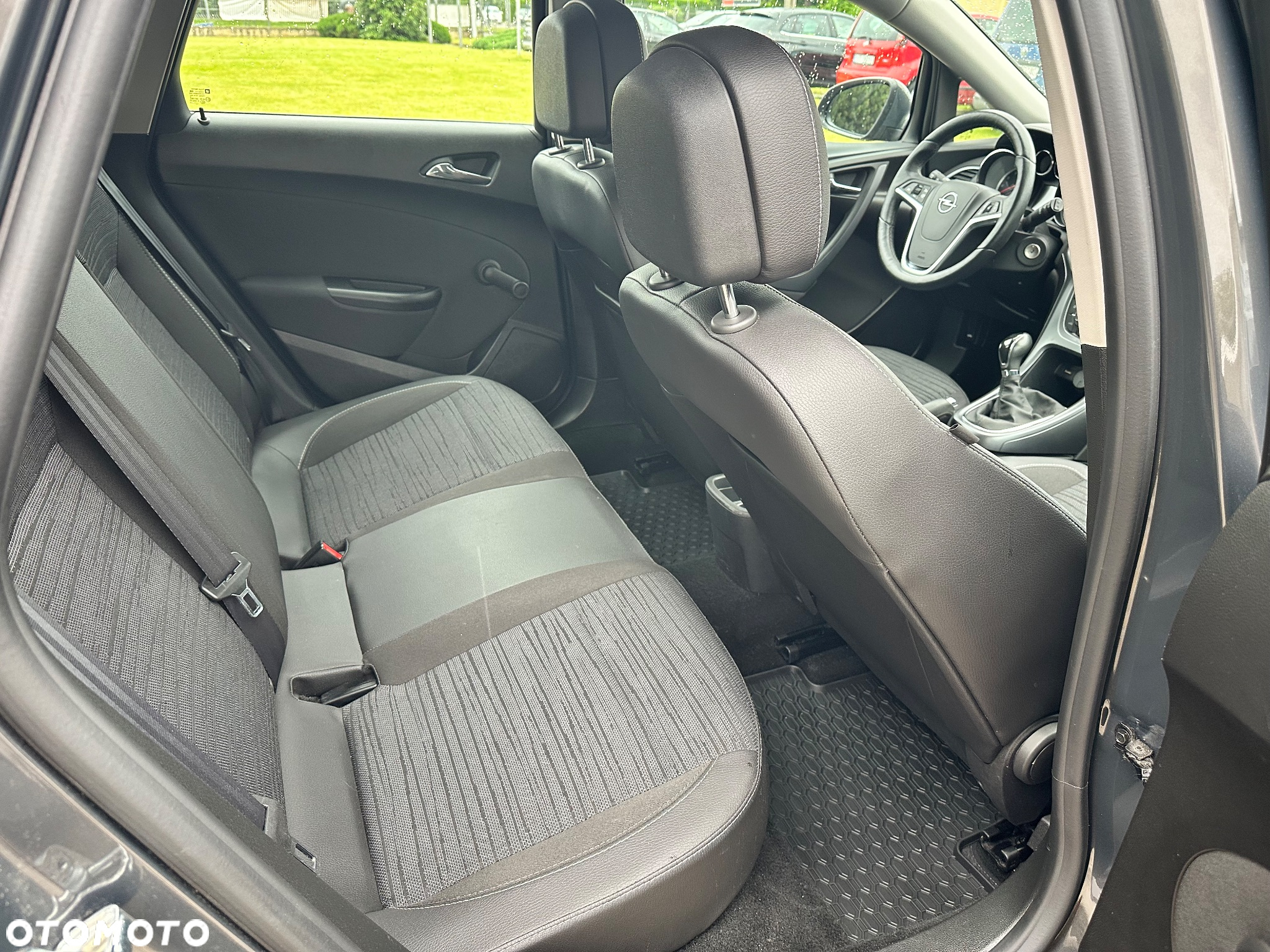Opel Astra 1.4 Turbo Edition - 30